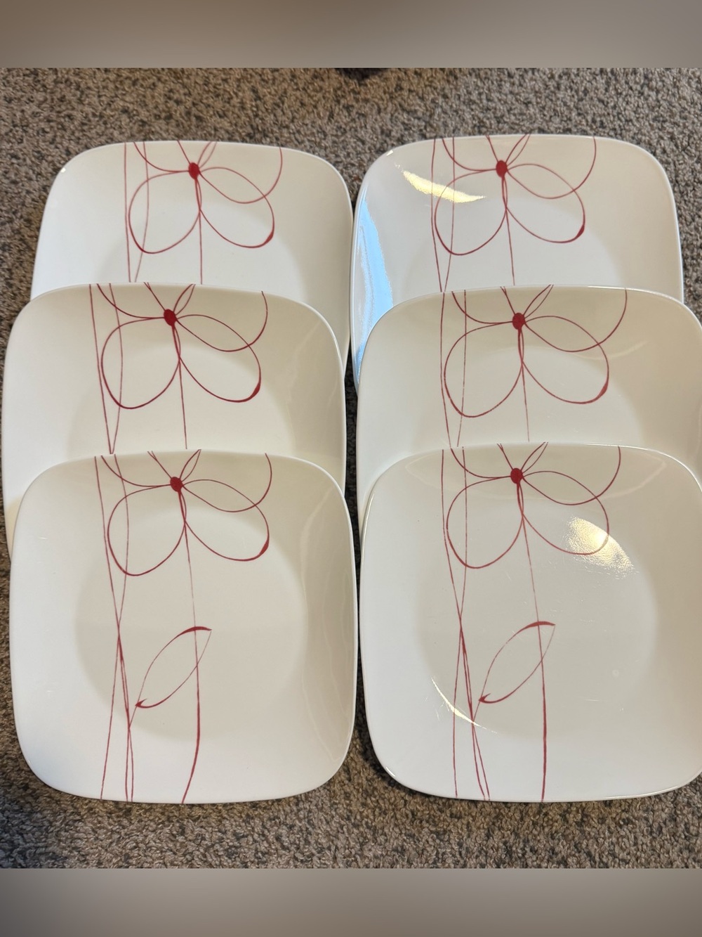 RARE 6 Vintage Daisy Days Pattern 10 1/2”Corelle Ware Square Plates Red & White